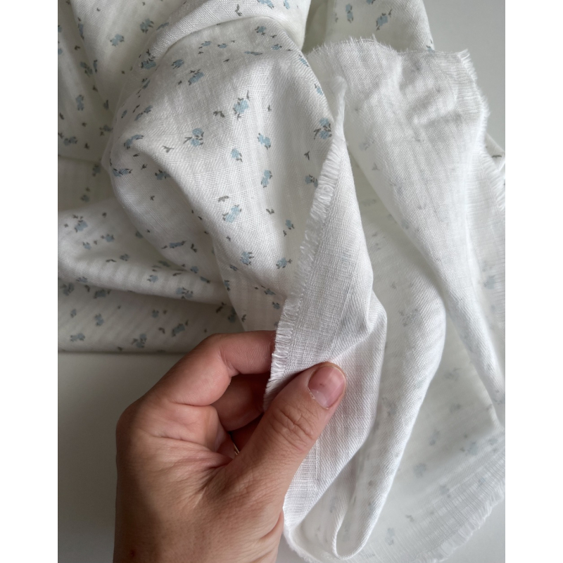 Seersucker / Coton gaufré doux motif fleuri bleu ciel Batikou - 7