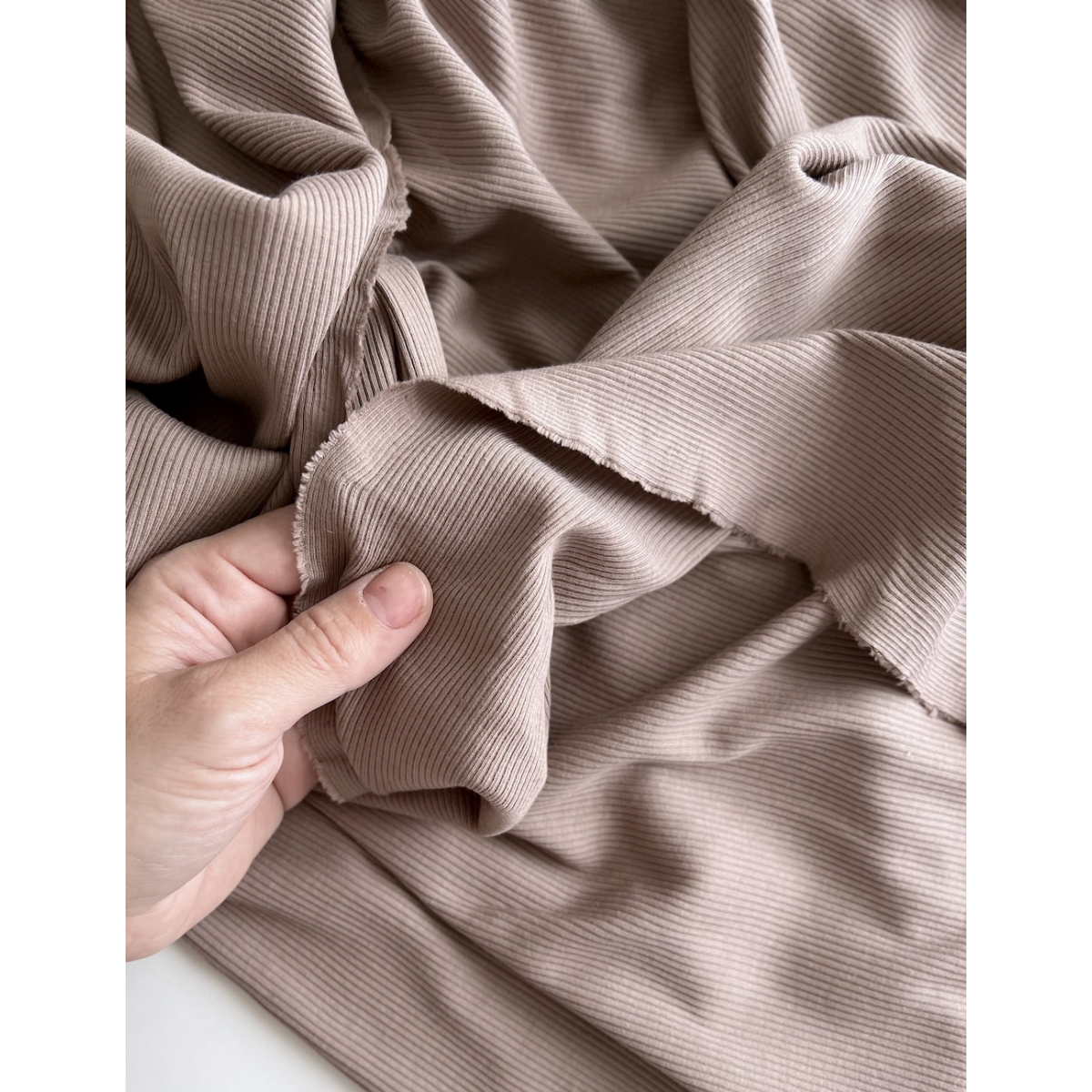 Jersey coton côtes fines coloris taupe Qualité Oeko-tex - 2 Jersey coton côtes fines coloris taupe Qualité Oeko-tex - 2