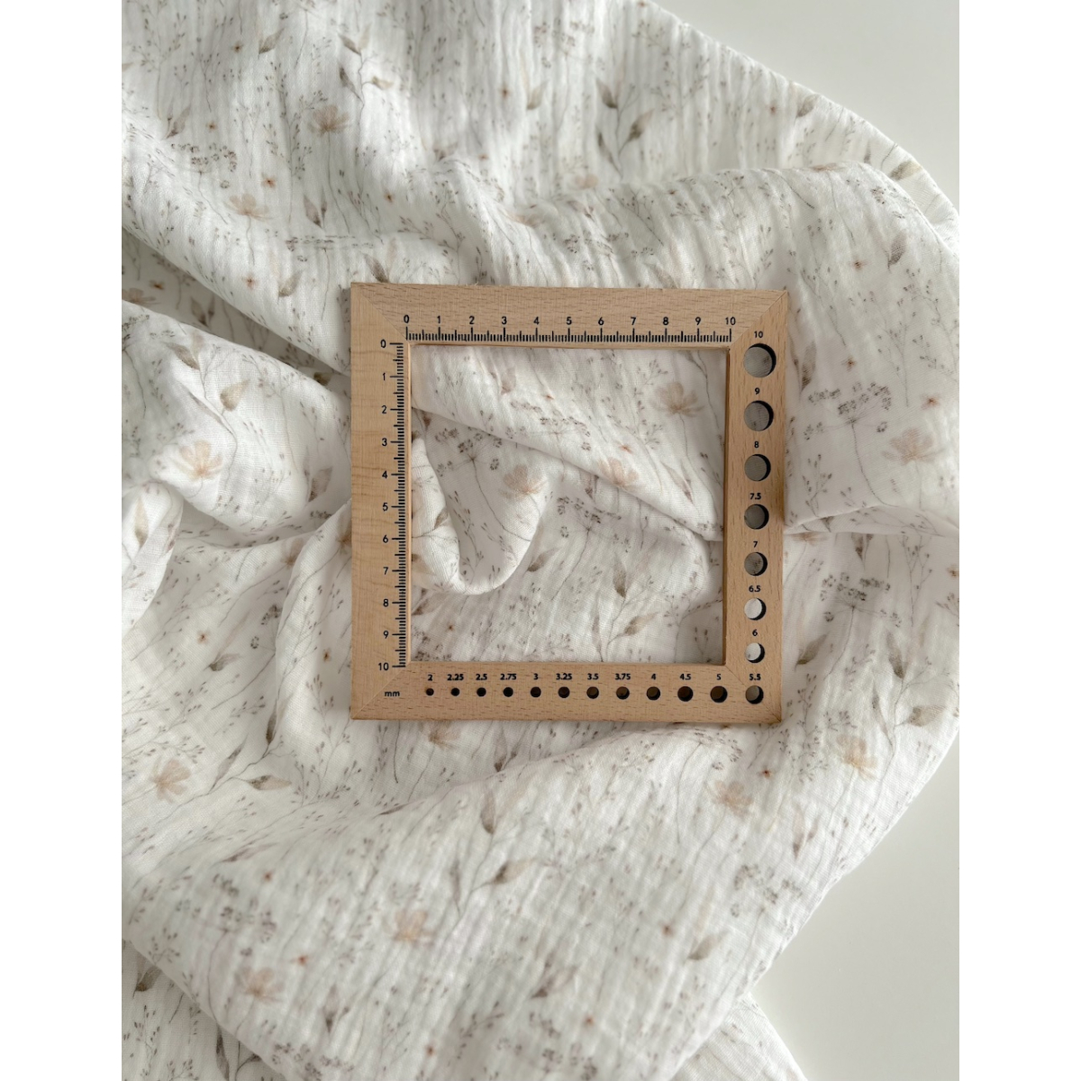 Double gaze de coton imprimé gypsophile naturel Qualité Oeko-tex - 8 Double gaze de coton imprimé gypsophile naturel Qualité Oeko-tex - 8