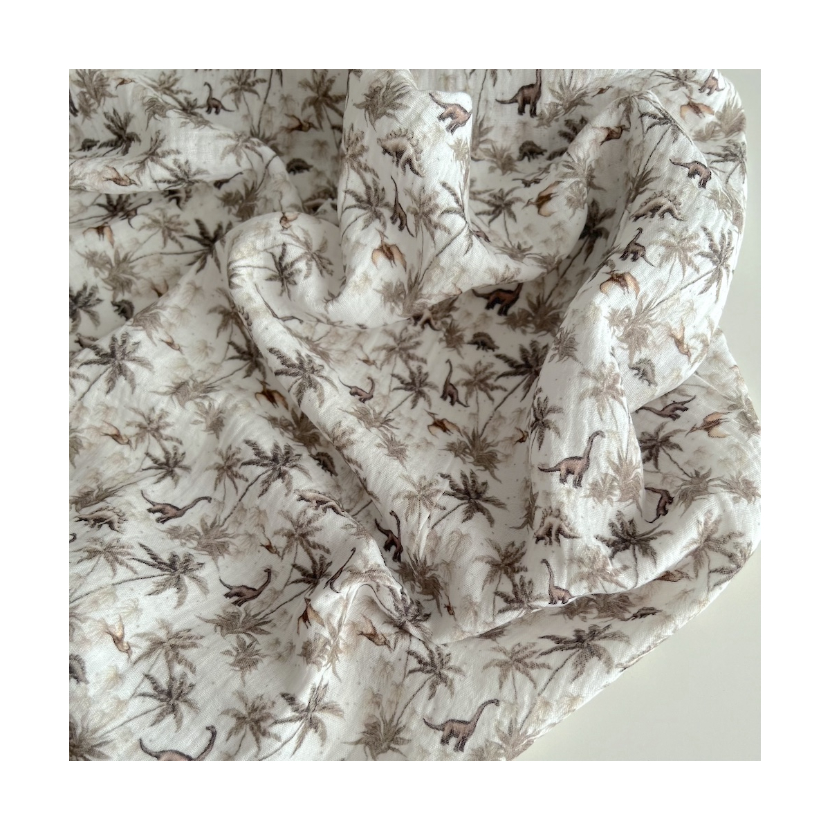Dino - Double gaze de coton imprimé dinosaures taupe / kaki Qualité Oeko-tex - 1 Dino - Double gaze de coton imprimé dinosaures taupe / kaki Qualité Oeko-tex - 1