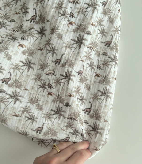 Dino - Double gaze de coton imprimé dinosaures taupe / kaki Qualité Oeko-tex - 9