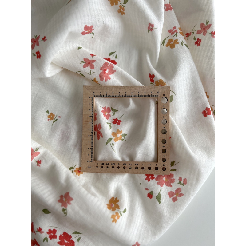 Seersucker / Coton gaufré doux fond blanc motif fleuri rouge rose Batikou - 4