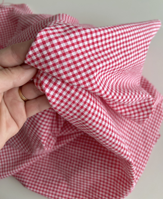 Seersucker / Coton gaufré vichy mini 3mm framboise / blanc Batikou - 2