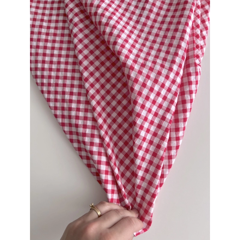 Seersucker / Coton gaufré vichy 6mm rose framboise / blanc Batikou - 3