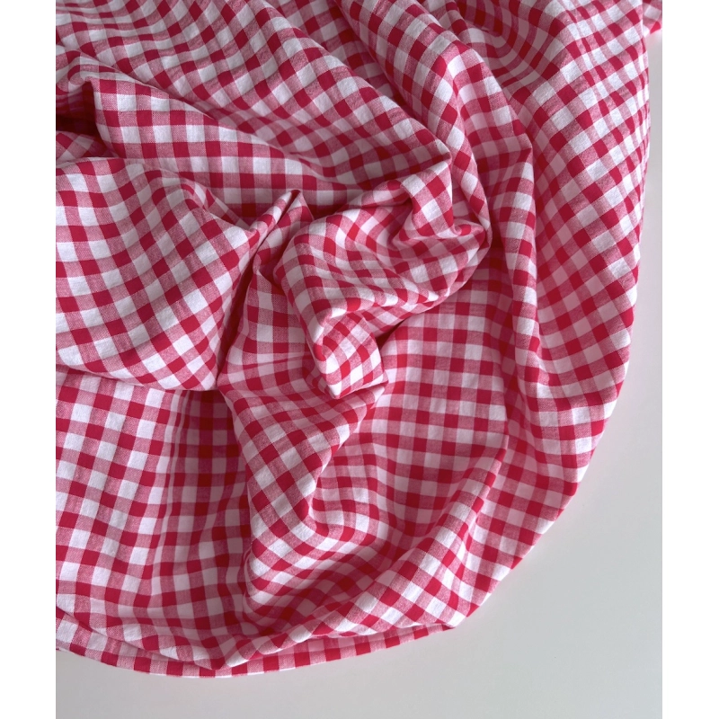 Seersucker / Coton gaufré vichy 6mm rose framboise / blanc Batikou - 5