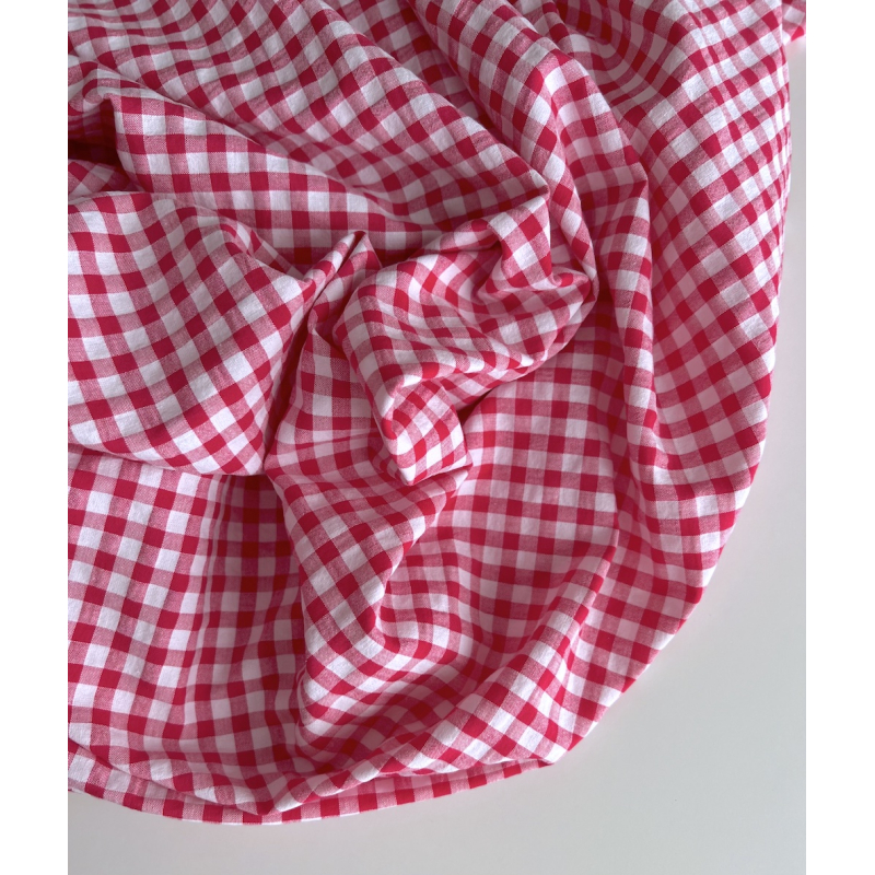 Seersucker / Coton gaufré vichy 6mm rose framboise / blanc Batikou - 5