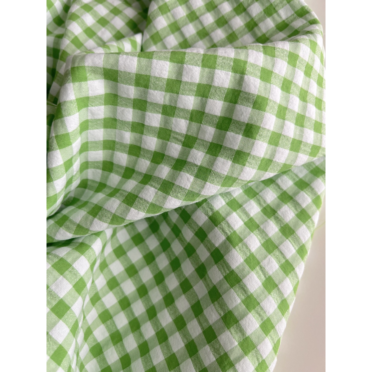 Seersucker / Coton gaufré vichy 6mm vert lime / blanc Batikou - 4 Seersucker / Coton gaufré vichy 6mm vert lime / blanc Batikou - 4