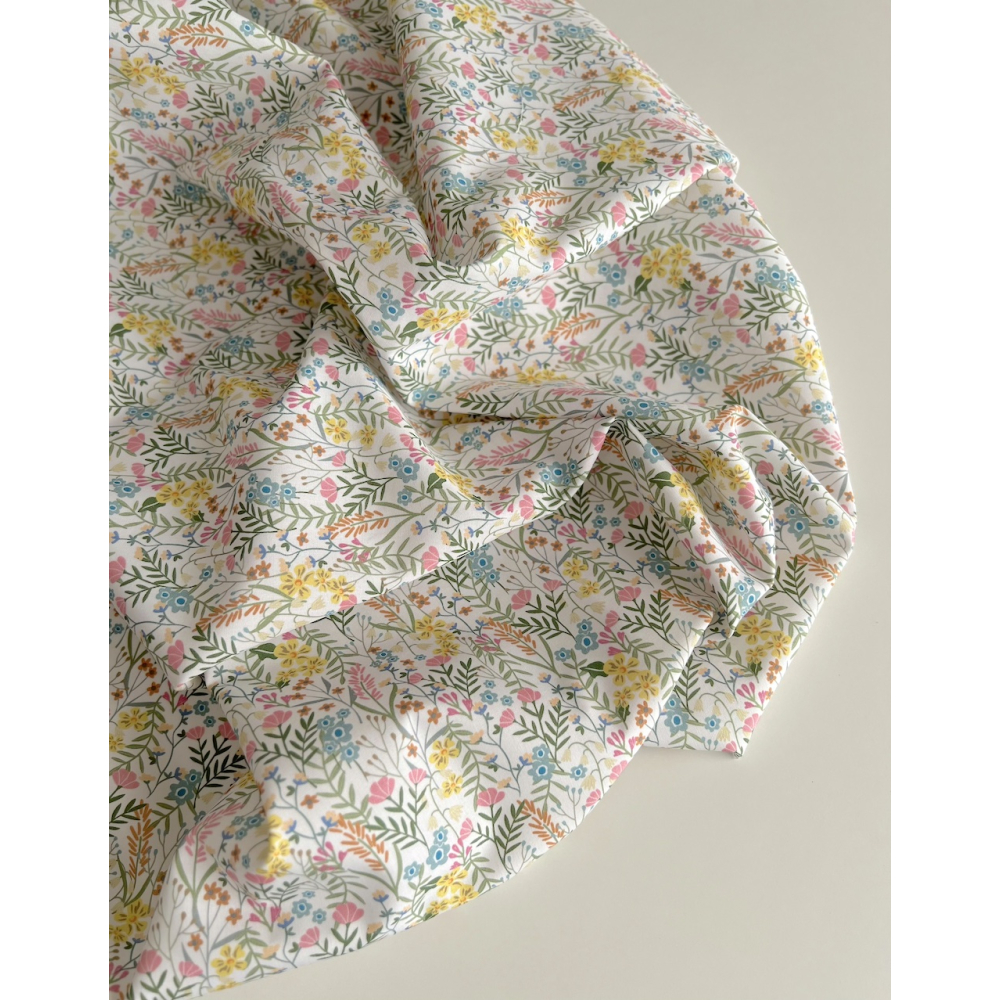 Lucie - Popeline classique coton BIO fond blanc à motifs fleuri vert Tissus issus de l'agriculture biologique  - 6