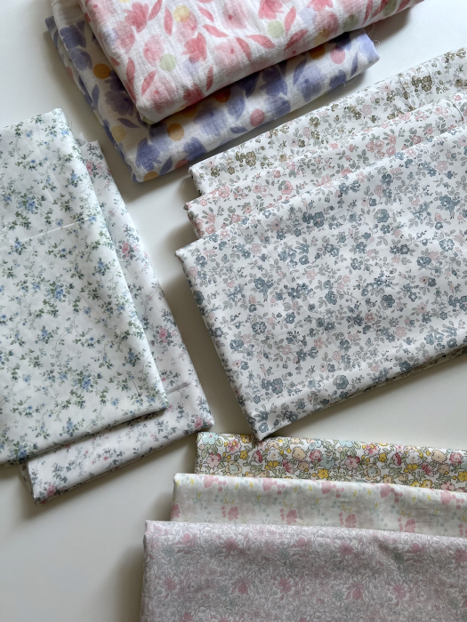 Pippa - Batiste de coton bio SILKYNE à imprimé fleuri bleu/vert Tissus issus de l'agriculture biologique  - 10