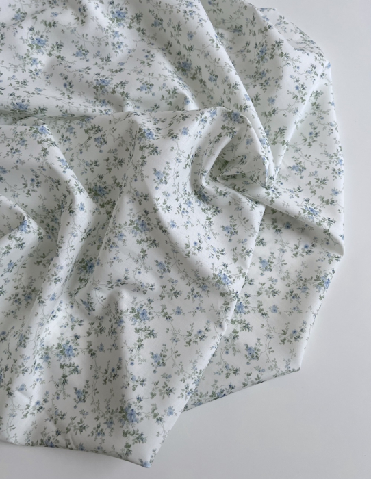 Pippa - Batiste de coton bio SILKYNE à imprimé fleuri bleu/vert Tissus issus de l'agriculture biologique  - 4