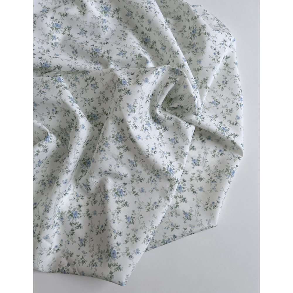 Pippa - Batiste de coton bio SILKYNE à imprimé fleuri bleu/vert Tissus issus de l'agriculture biologique  - 4