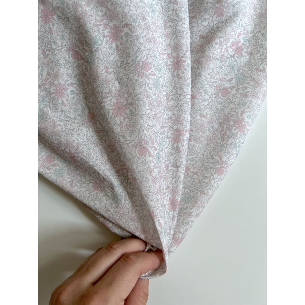 Lola - Batiste de coton bio SILKYNE à imprimé fleuri pastel clair Tissus issus de l'agriculture biologique  - 8
