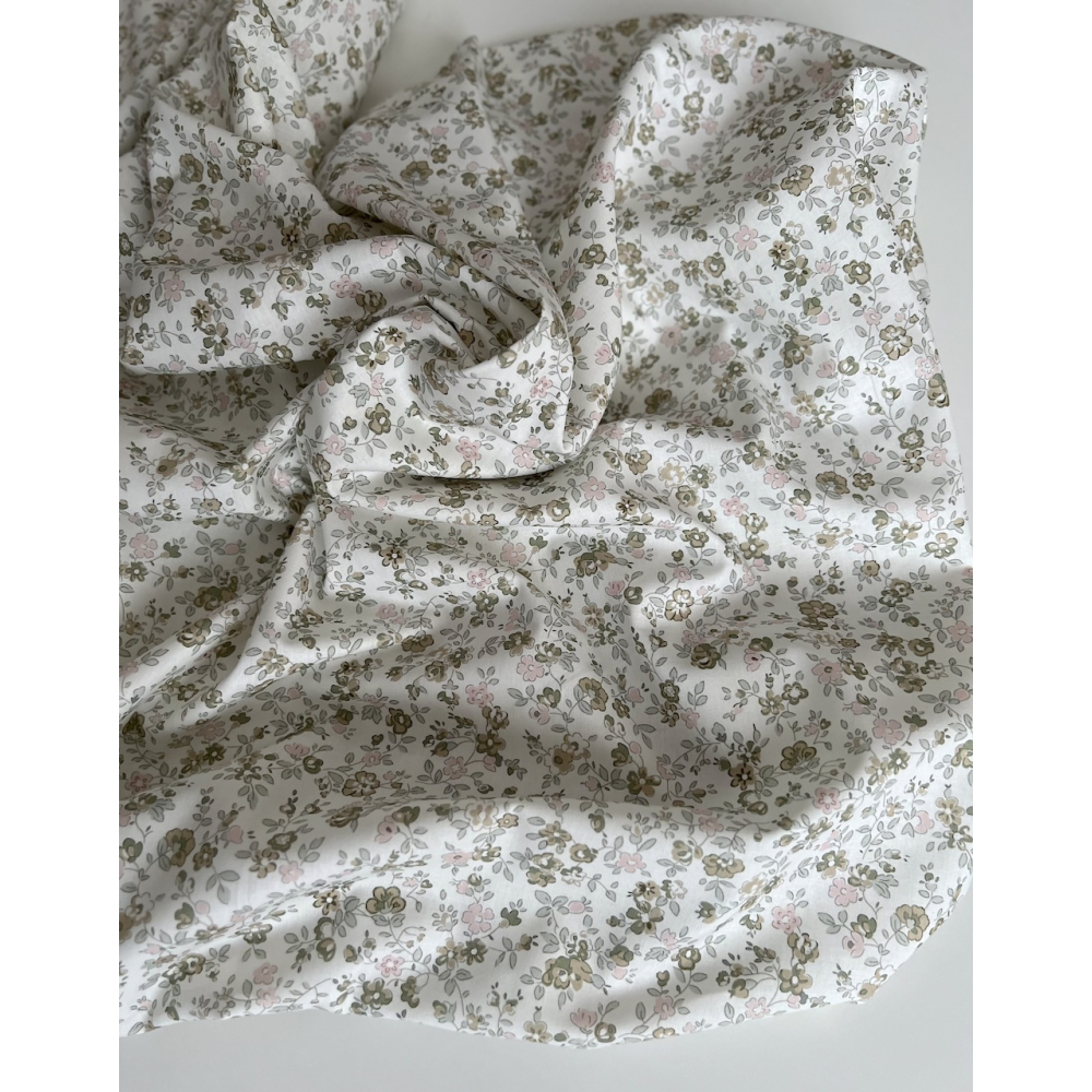 June - Popeline de coton douce BIO imprimé fleuri vert fané et rose Tissus issus de l'agriculture biologique  - 9