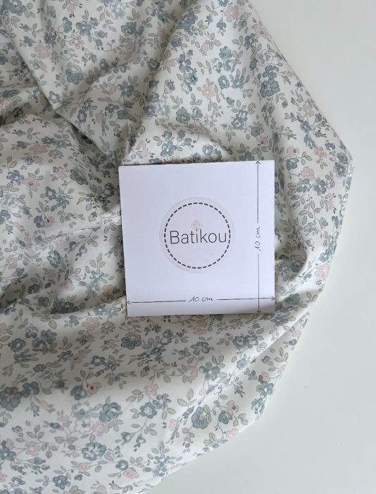 June - Popeline de coton douce BIO imprimé fleuri bleu et rose Tissus issus de l'agriculture biologique  - 5