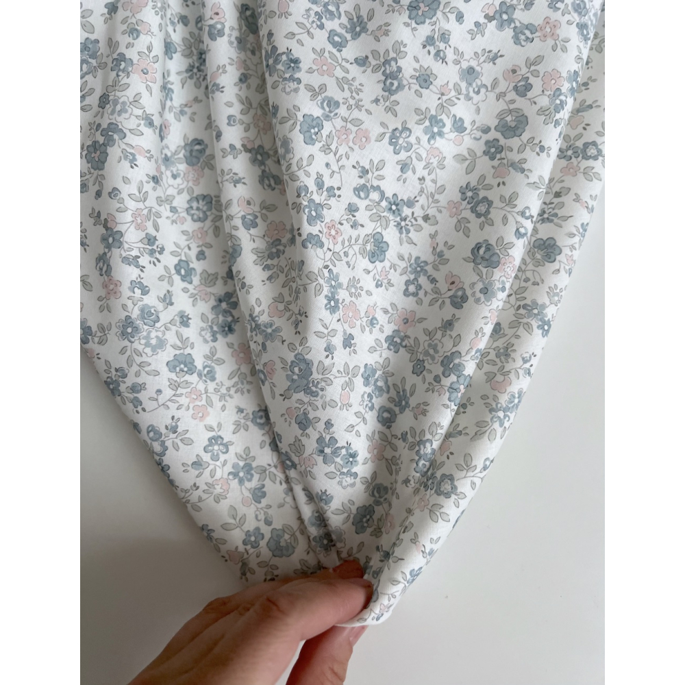 June - Popeline de coton douce BIO imprimé fleuri bleu et rose Tissus issus de l'agriculture biologique  - 8