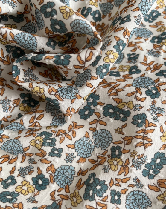 Néolie - Plumetis de coton parme imprimé fleuri cuivre et bleu Tissus issus de l'agriculture biologique  - 2