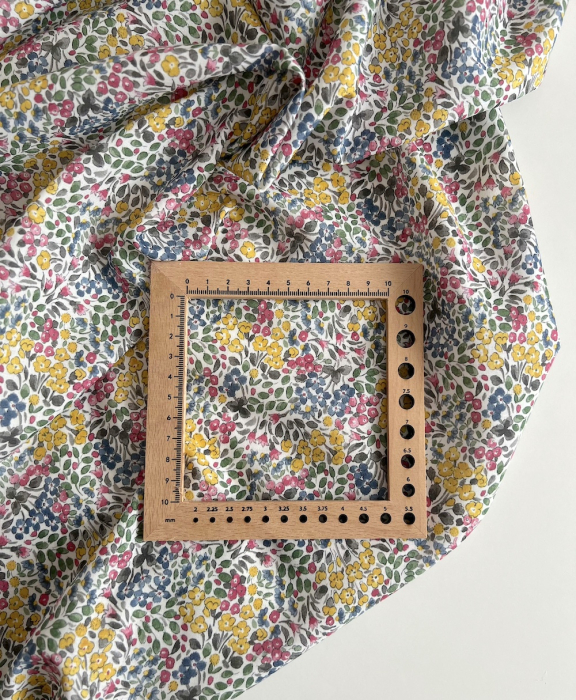 Annette - Batiste de coton SILKYNE à imprimé fleuri citronné Tissus issus de l'agriculture biologique  - 6