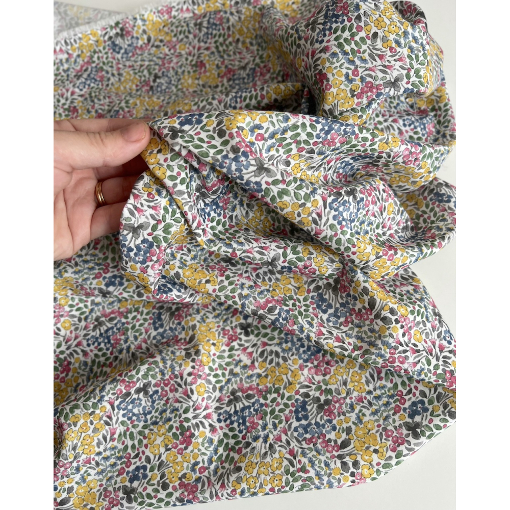 Annette - Batiste de coton SILKYNE à imprimé fleuri citronné Tissus issus de l'agriculture biologique  - 7
