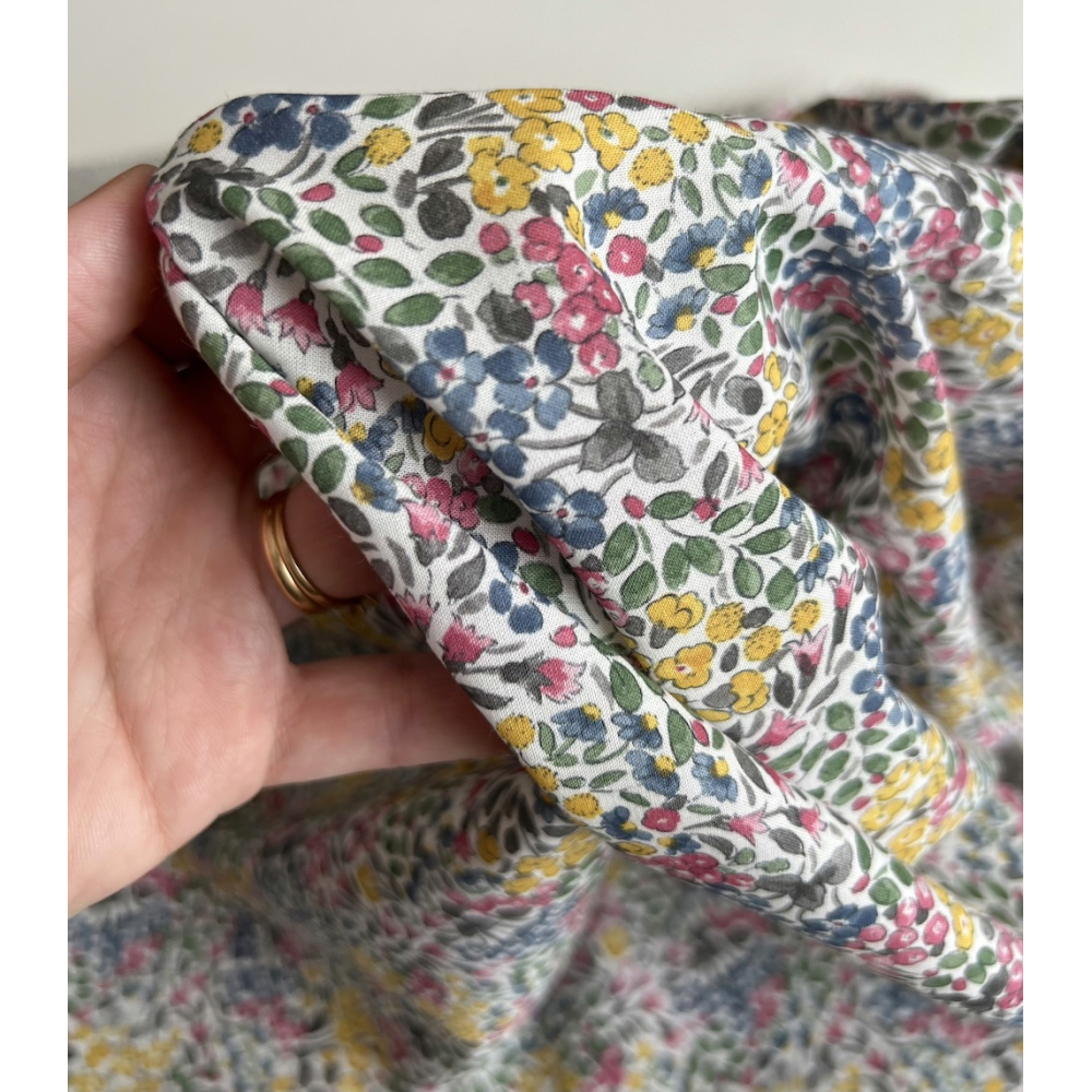 Annette - Batiste de coton SILKYNE à imprimé fleuri citronné Tissus issus de l'agriculture biologique  - 8