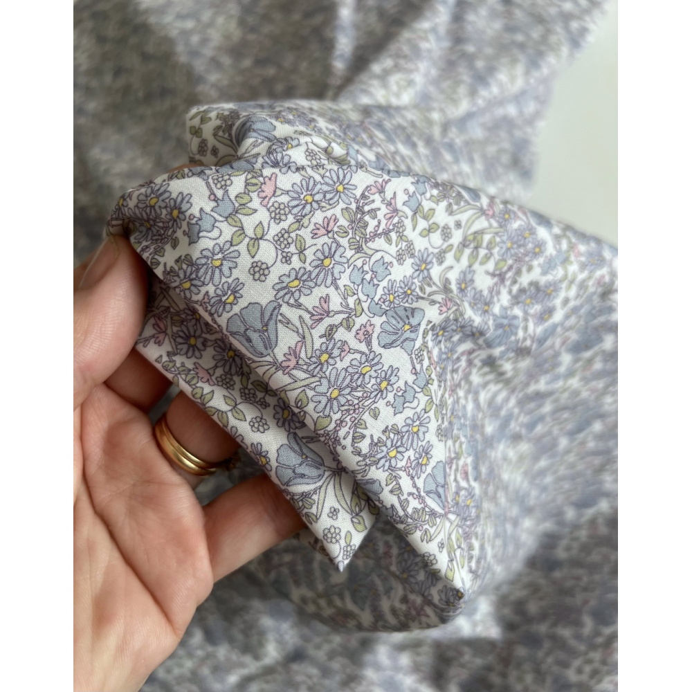 Svetlana - Batiste de coton SILKYNE à imprimé fleuri Tissus issus de l'agriculture biologique  - 7