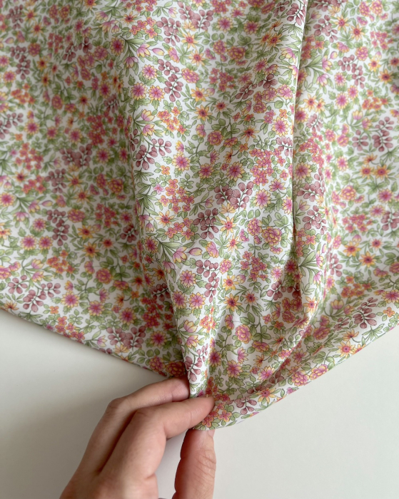 Gloria - Batiste de coton SILKYNE à imprimé fleuri vitaminé Tissus issus de l'agriculture biologique  - 9