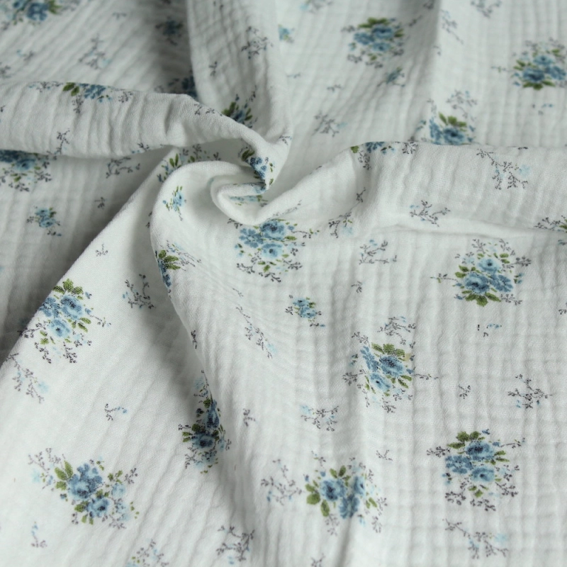 Romance - Double gaze de coton BIO blanc cassé motif exclusif bouquet romantique bleu