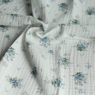 Romance - Double gaze de coton BIO blanc cassé motif exclusif bouquet romantique bleu