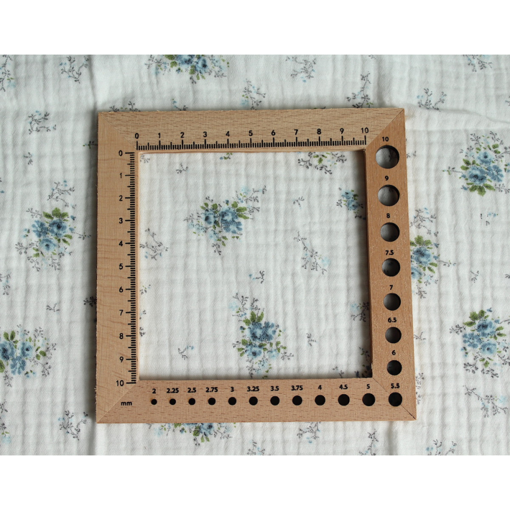 Romance - Double gaze de coton BIO blanc cassé motif exclusif bouquet romantique bleu