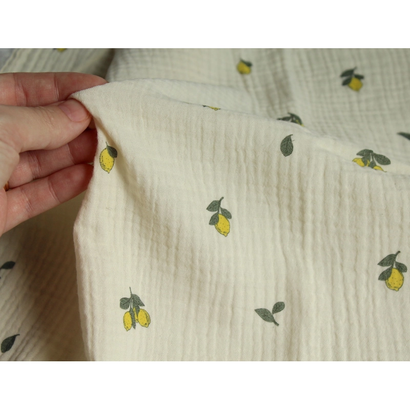 Double gaze de coton BIO écru motif exclusif citrons Tissus issus de l'agriculture biologique  - 2