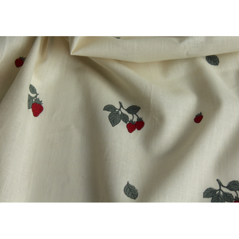 Popeline de coton BIO flamée / rustique motif exclusif fraises