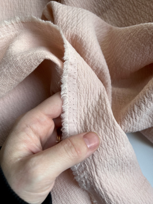 BAYA - Double de coton texturée losanges coloris rose poudré