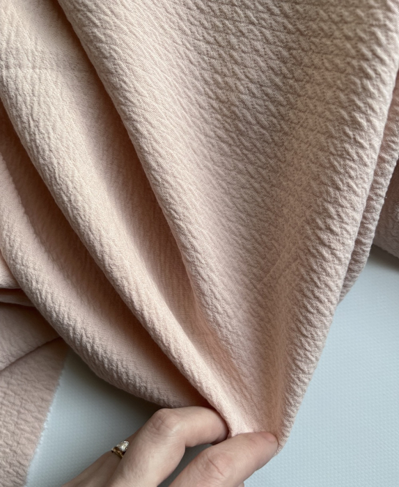 BAYA - Double de coton texturée losanges coloris rose poudré