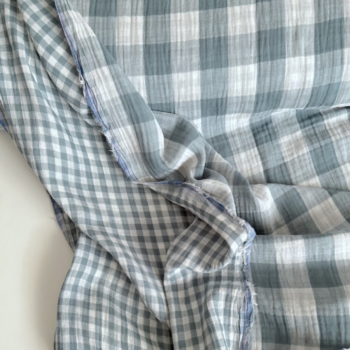 Double gaze de coton vichy réversible sauge / blanc Qualité Oeko-tex - 1