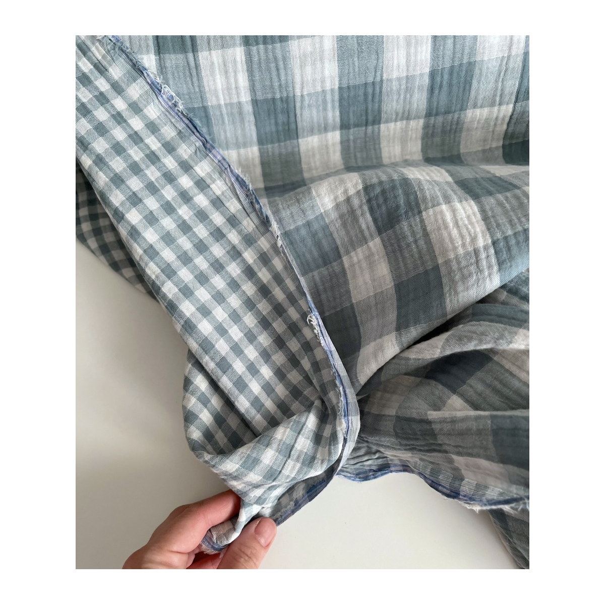 Double gaze de coton vichy réversible sauge / blanc Qualité Oeko-tex - 2