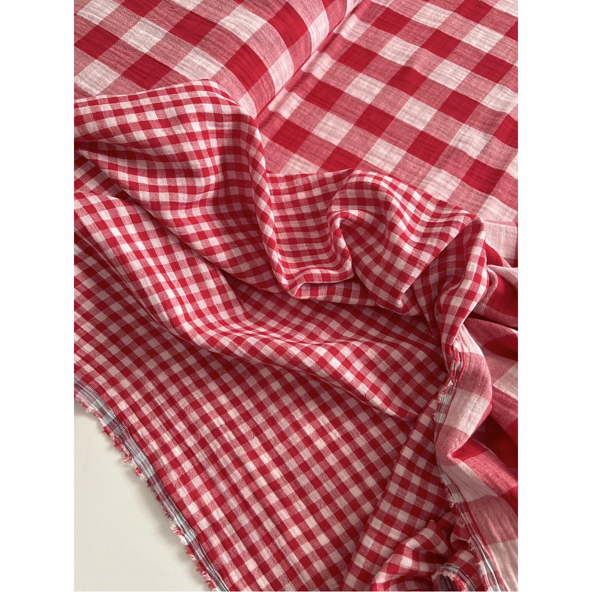 Double gaze de coton vichy réversible rouge / blanc Qualité Oeko-tex - 4 Double gaze de coton vichy réversible rouge / blanc Qualité Oeko-tex - 4