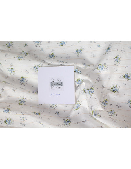 Romance - Tissu coton texturé / jacquard fleuri bleu et lurex