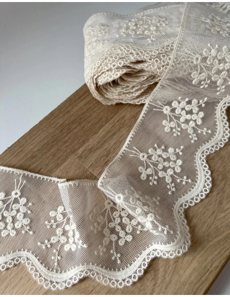 Galon tulle souple crème broderie coton brodé 80mm x 1m