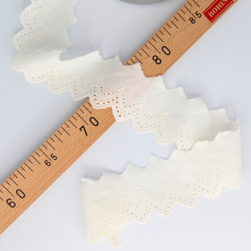 Galon coton broderie anglaise brodé ECRU 50mm x 1m