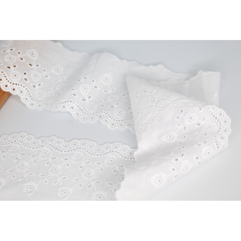 Galon coton broderie anglaise brodé 75mm x 1m