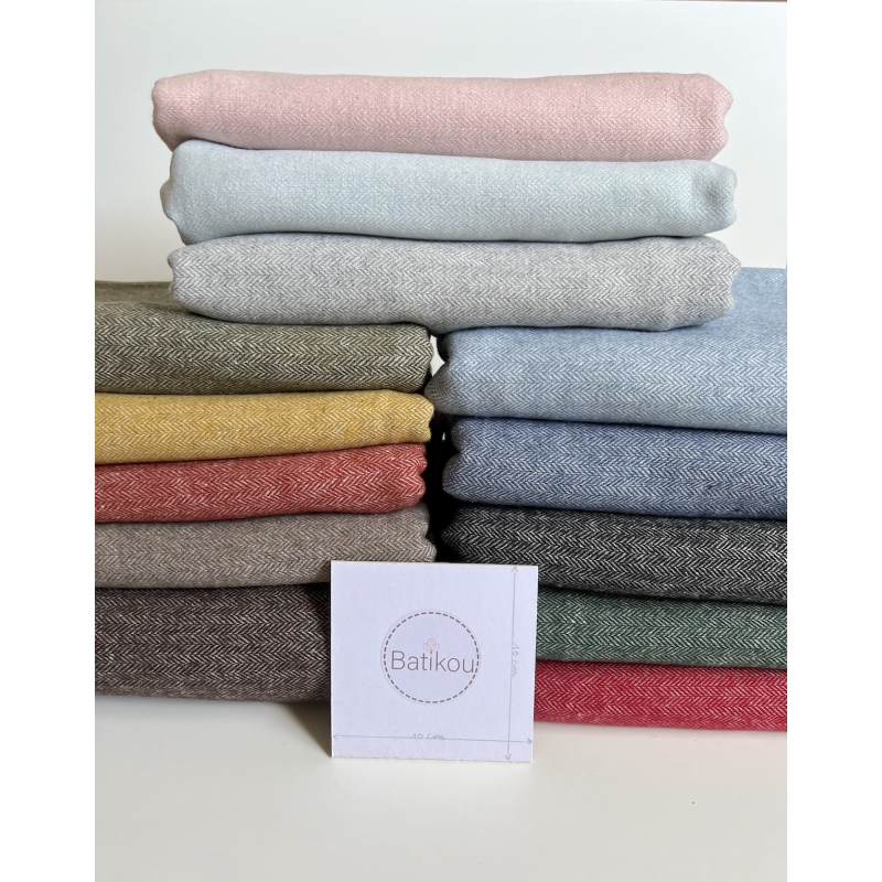Tissu chevrons texturé coton / laine coloris gris perle Tissu chevrons texturé coton / laine coloris gris perle