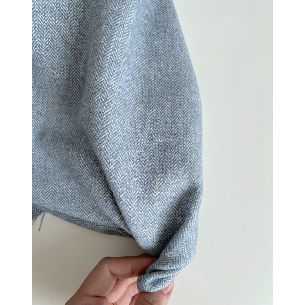 Tissu chevrons texturé coton / laine coloris bleu porcelaine Batikou - 2