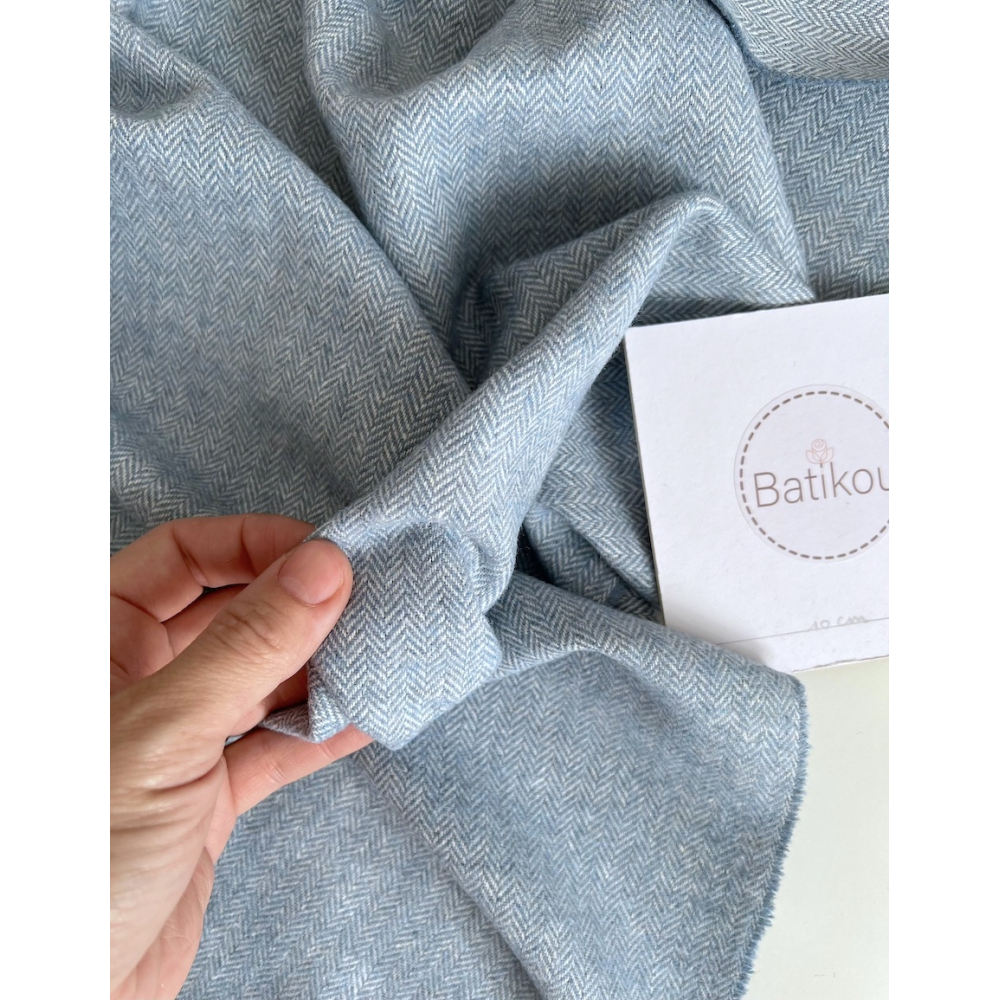 Tissu chevrons texturé coton / laine coloris bleu porcelaine Batikou - 6