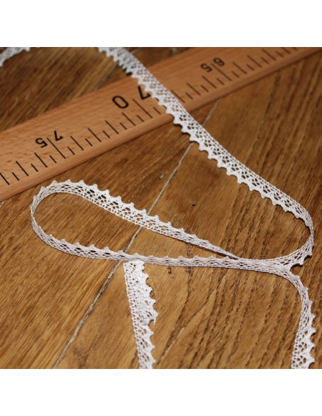 Galon coton broderie anglaise brodé 8mm x 1m