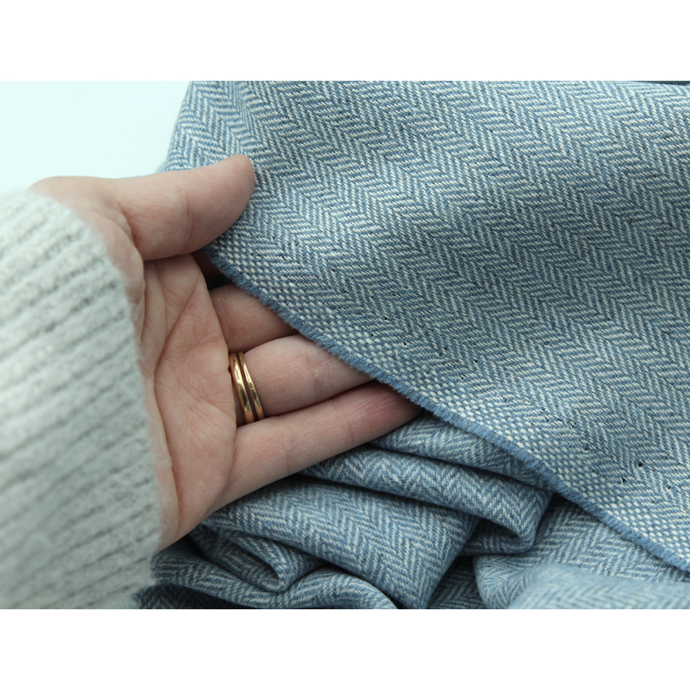 Tissu chevrons texturé coton / laine coloris bleu porcelaine Batikou - 10