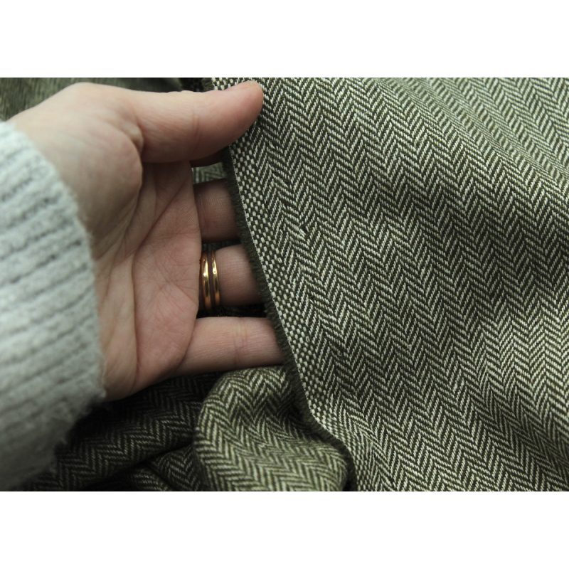 Tissu chevrons texturé coton / laine coloris kaki