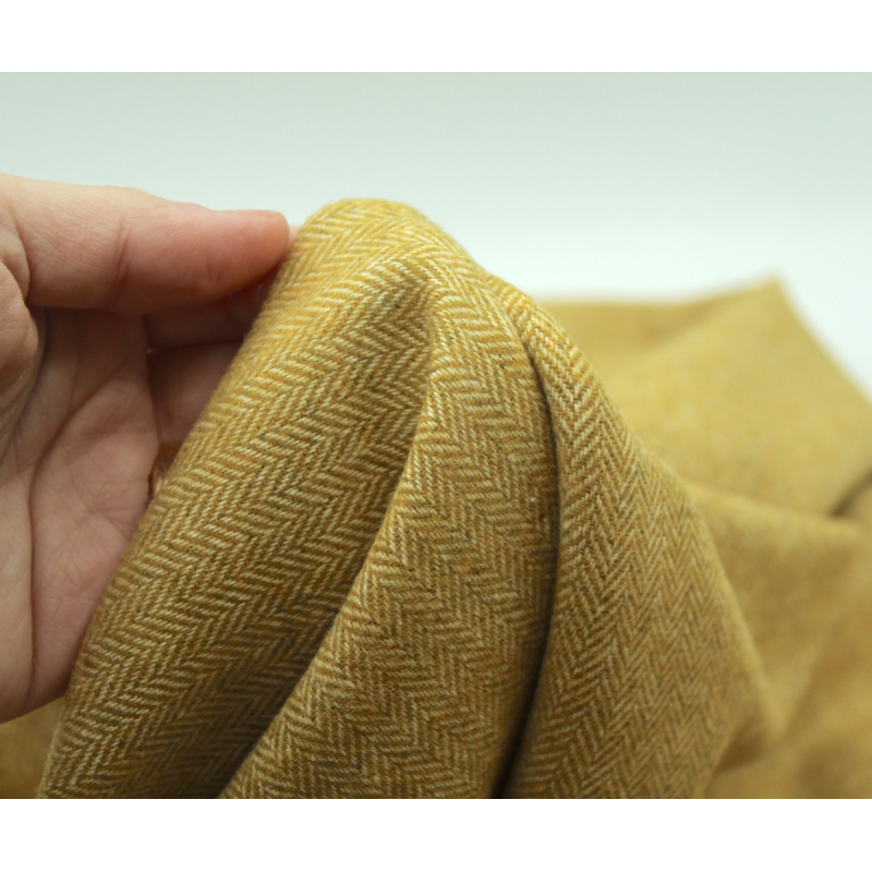 Tissu chevrons texturé coton / laine coloris Moutarde