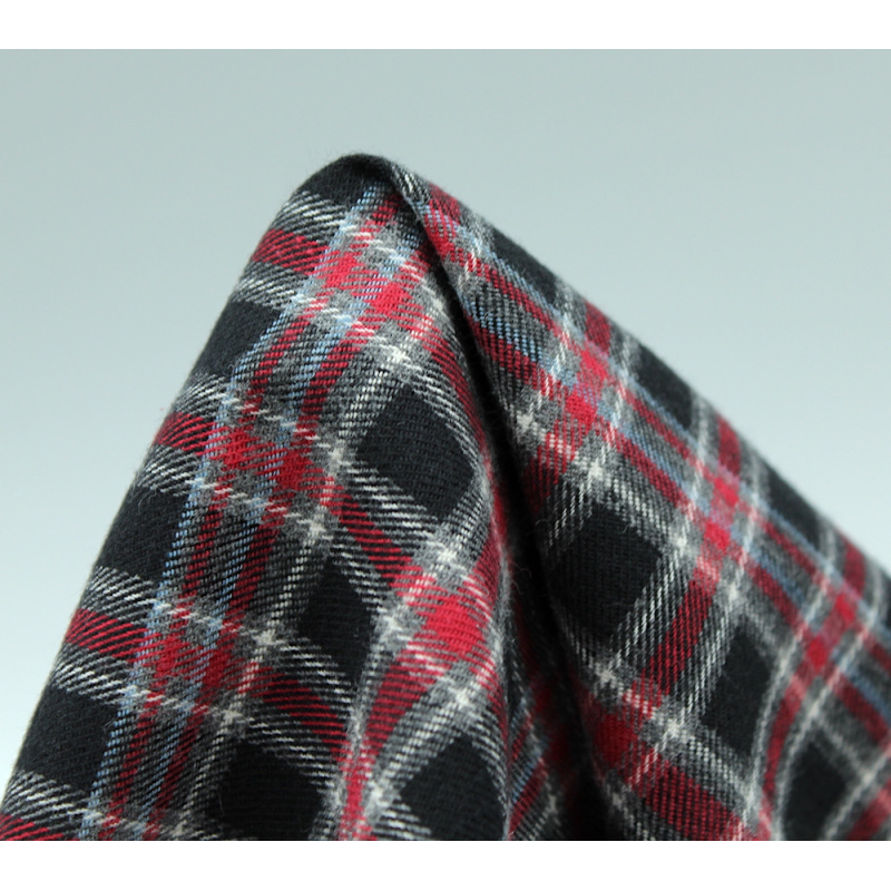 Tissu sergé de coton gratté organique imprimé tartan