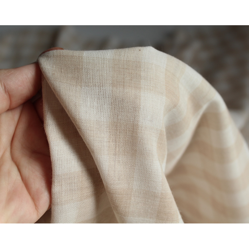 Double gaze de coton lisse vichy beige / blanc