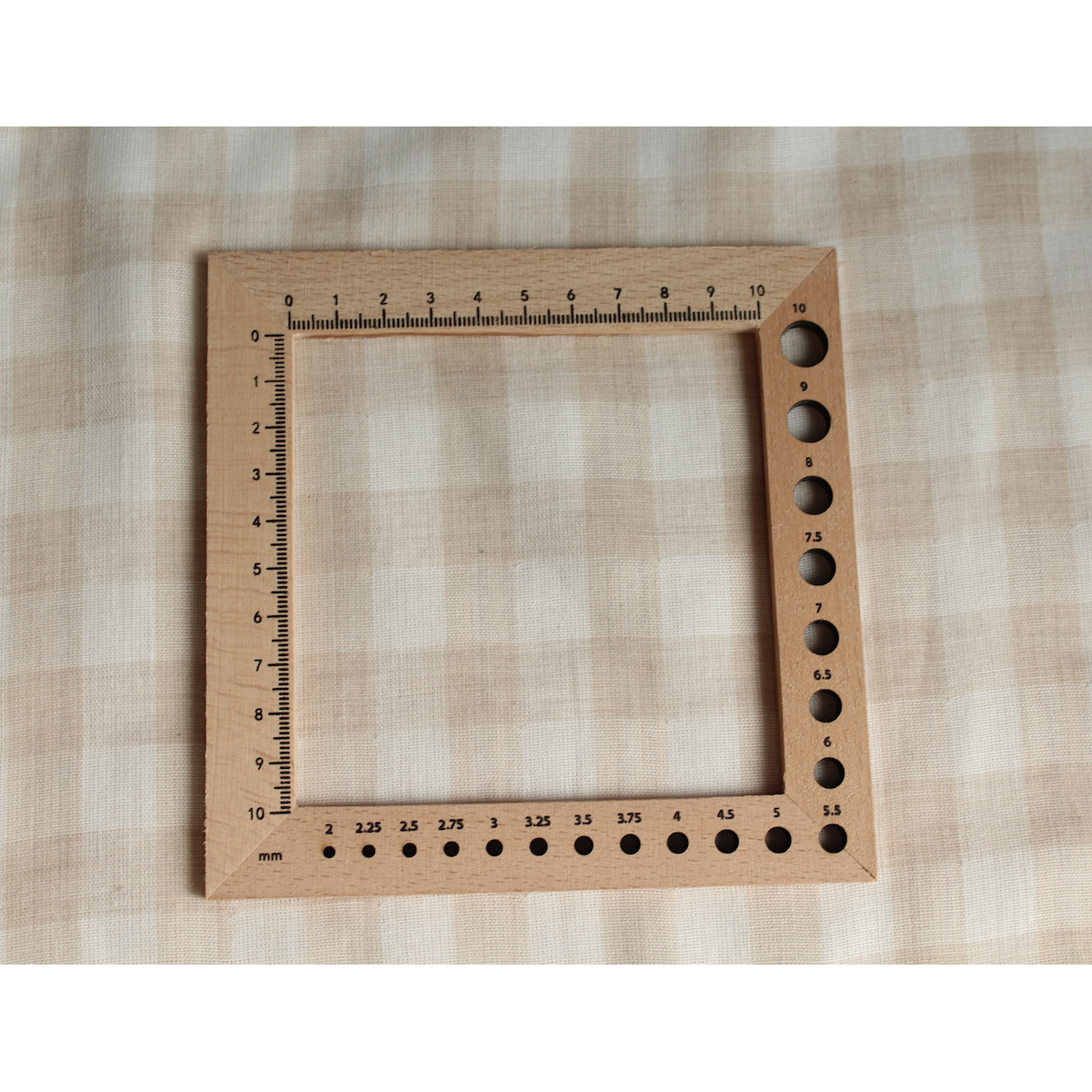 Double gaze de coton lisse vichy beige / blanc