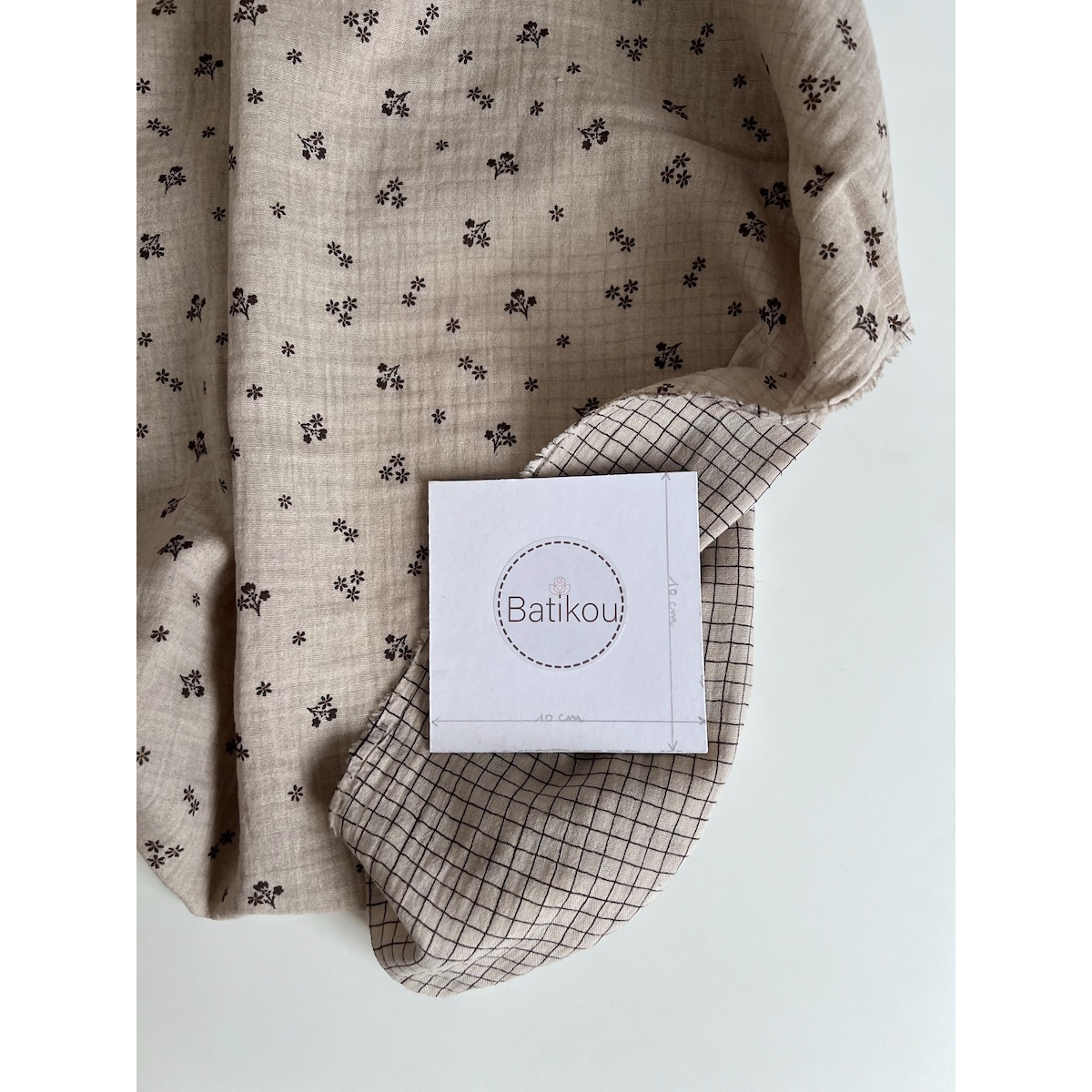 Max - Double gaze de coton double face coloris beige chiné Tissus issus de l'agriculture biologique  - 9 Max - Double gaze de coton double face coloris beige chiné Tissus issus de l'agriculture biologique  - 9